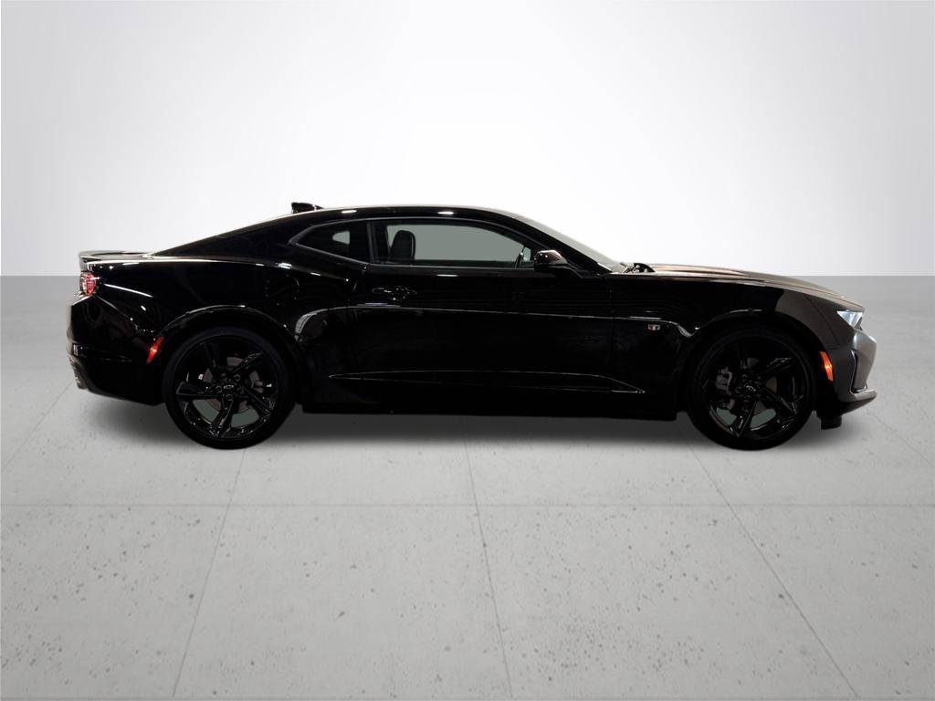 Certified 2024 Chevrolet Camaro LT w/ RS Package RWD image 9