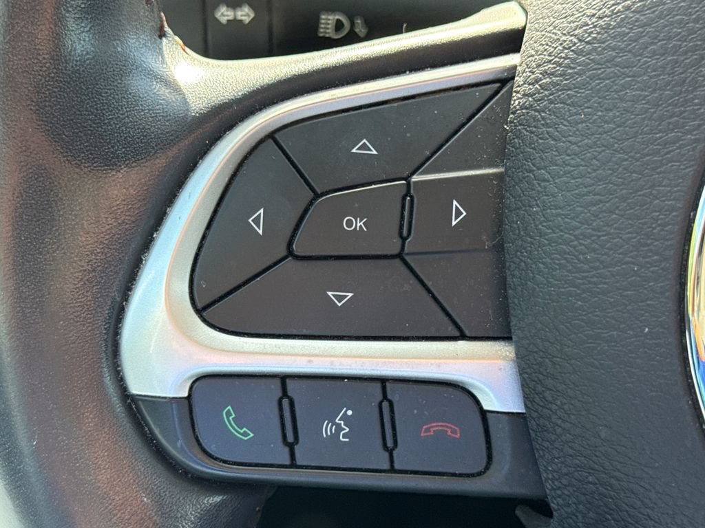 Used 2020 Jeep Compass Latitude FWD image 29