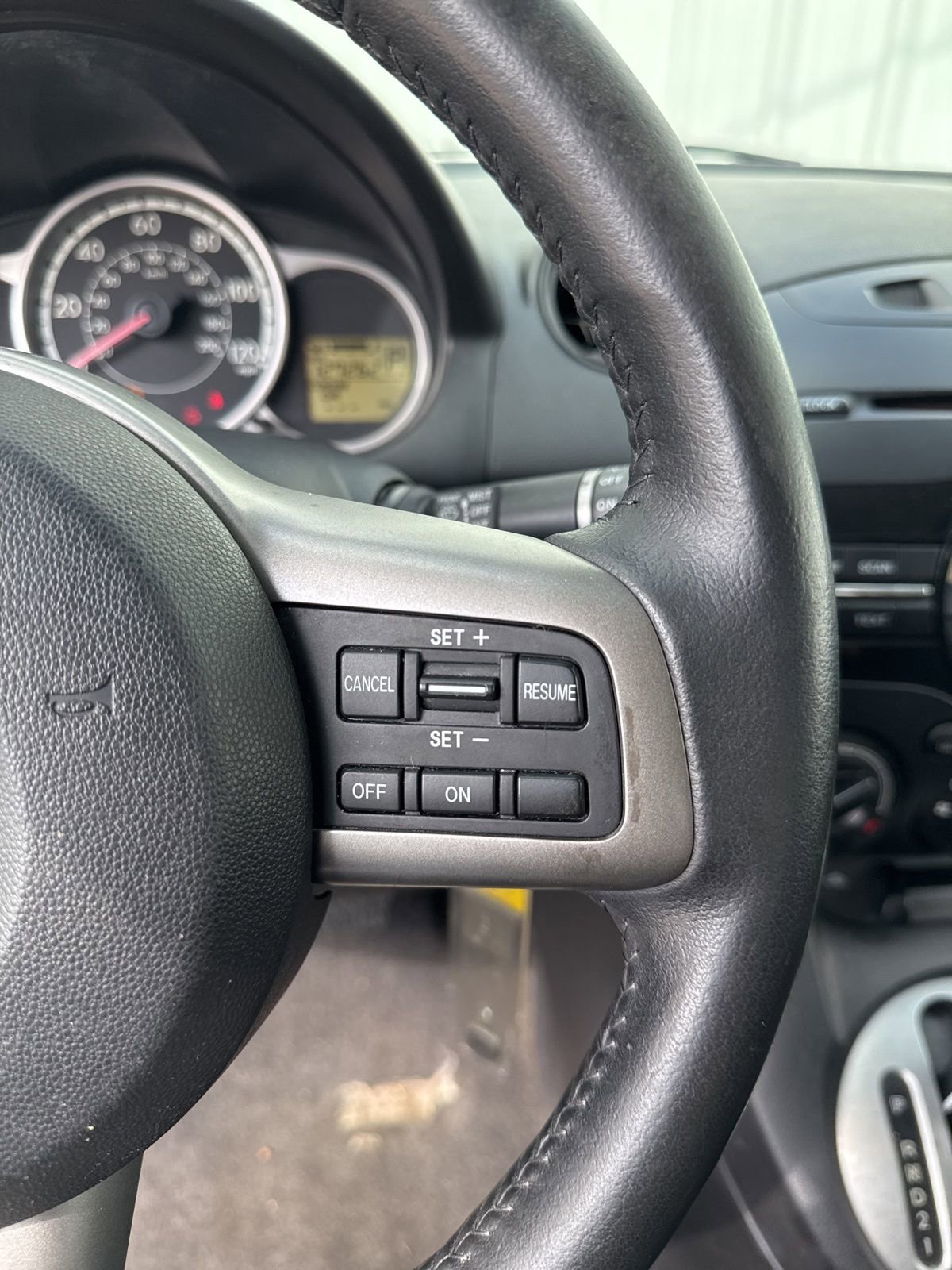 Used 2011 MAZDA MAZDA2 Touring image 21