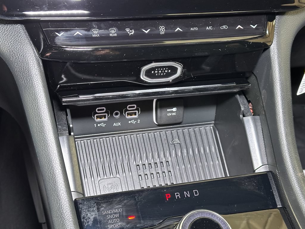 New 2026 Jeep Grand Cherokee Altitude AWD/4WD image 26