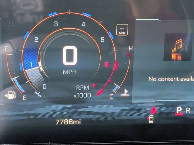 Used 2026 Chevrolet Traverse Z71 image 25