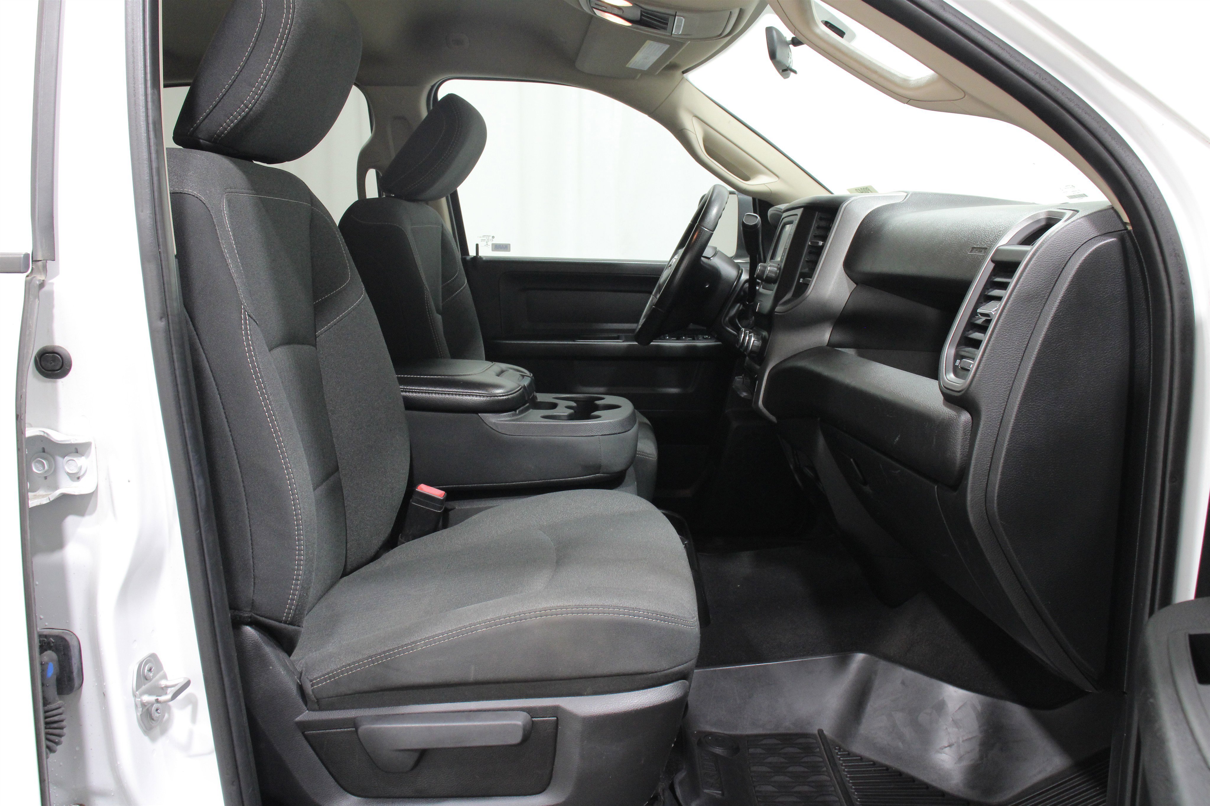 Used 2020 RAM 3500 Tradesman image 26