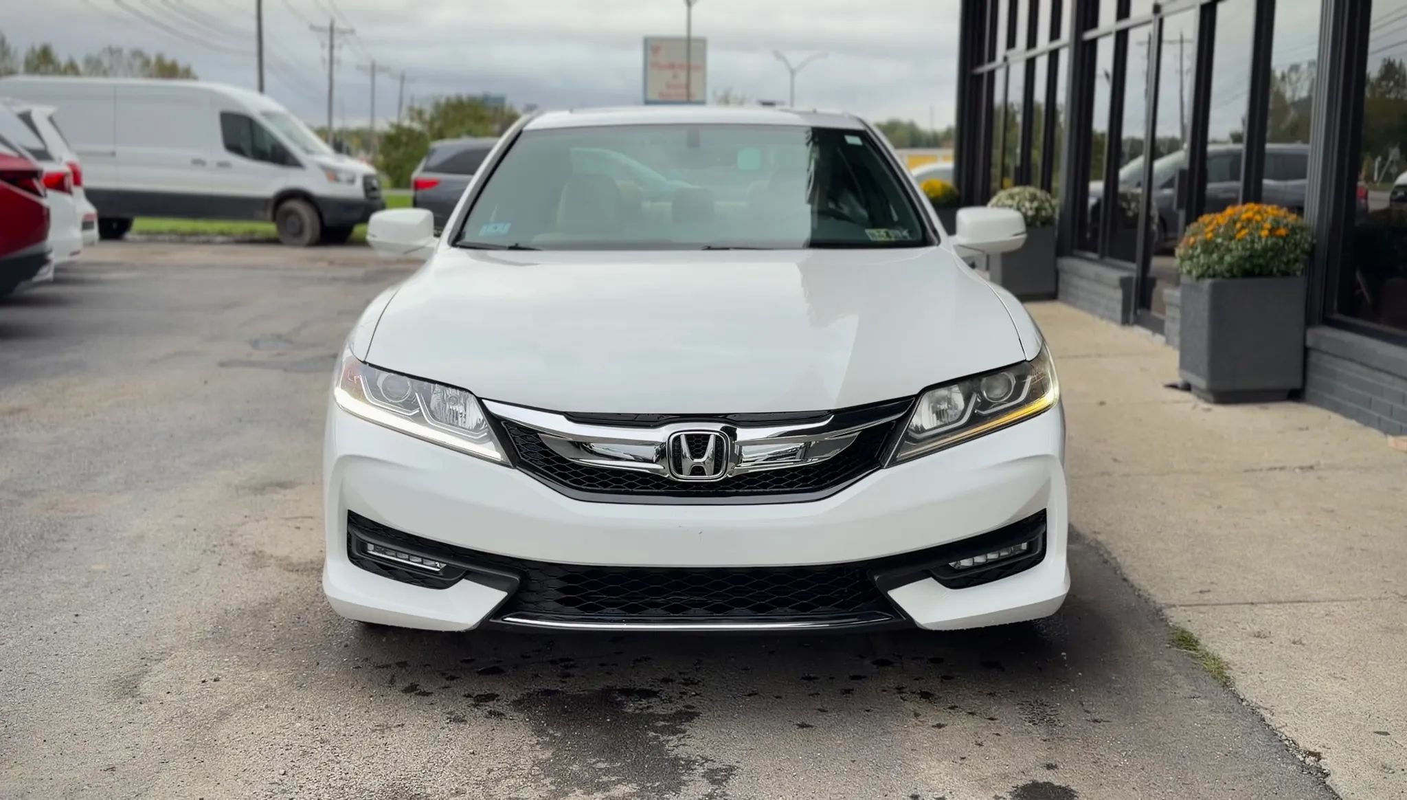 Used 2017 Honda Accord EX-L image 6