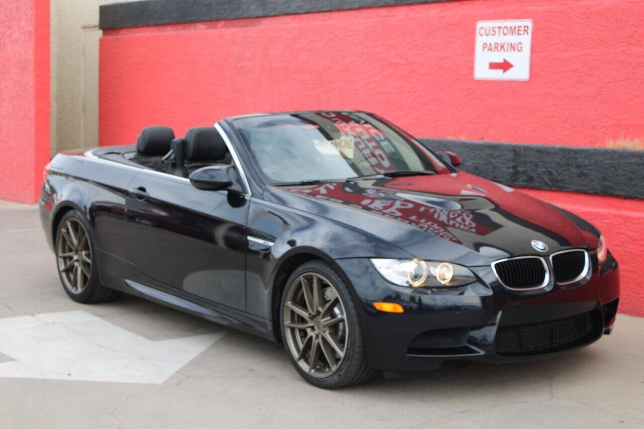 Used 2012 BMW M3 Convertible w/ Premium Pkg RWD image 3