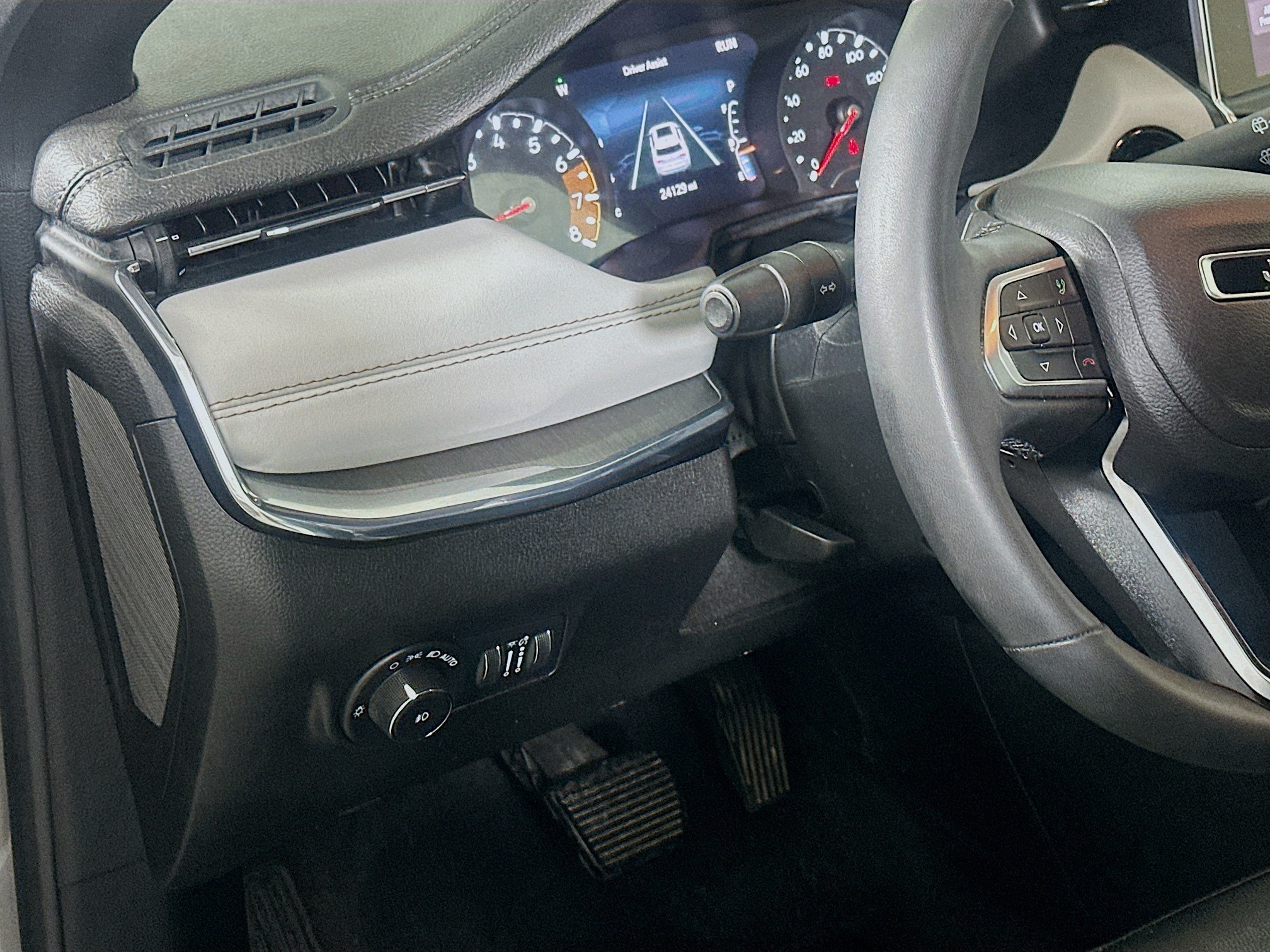 Used 2023 Jeep Compass Limited AWD/4WD image 17