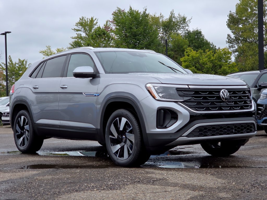 New 2026 Volkswagen Atlas Cross Sport SE AWD/4WD image 2