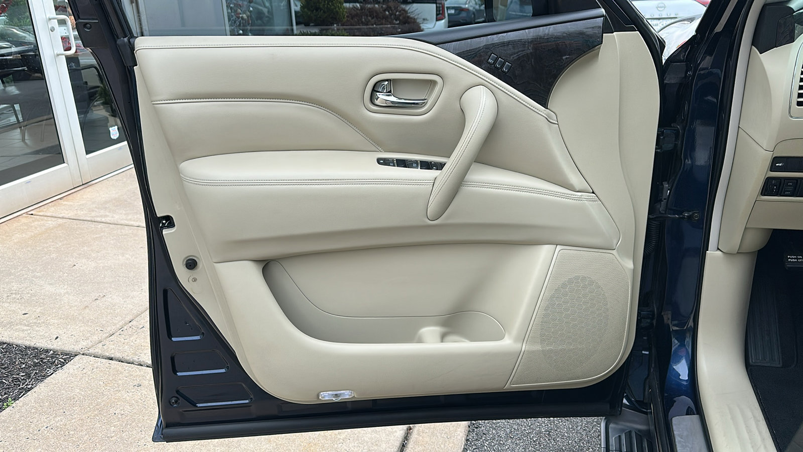 Used 2020 INFINITI QX80 Luxe w/ Proassist Package image 15