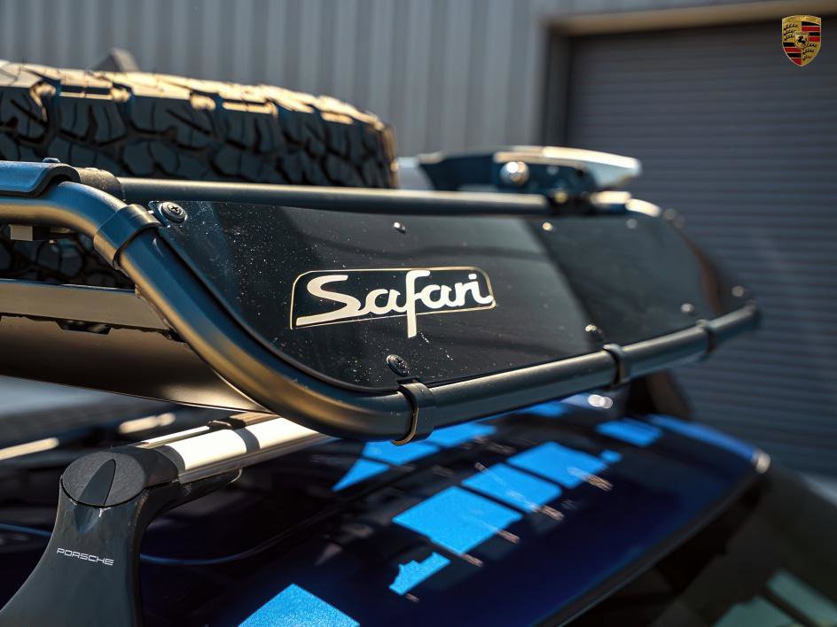 Used 2010 Porsche 911 Carrera 4 image 14