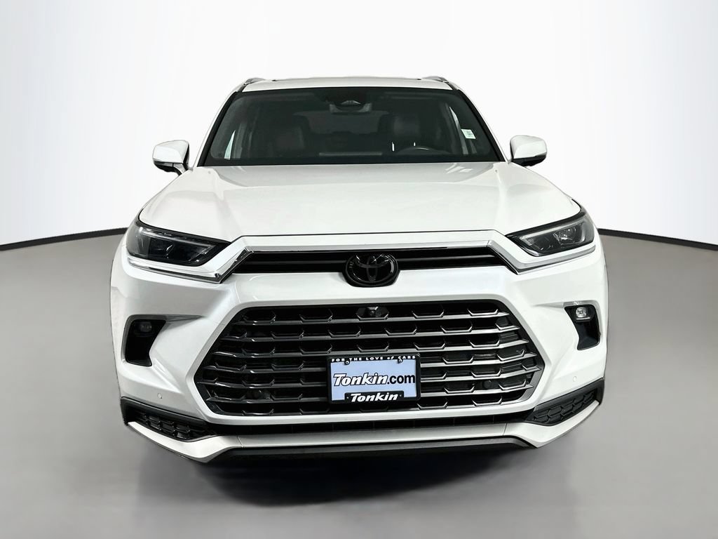 Used 2024 Toyota Grand Highlander AWD Hybrid image 3
