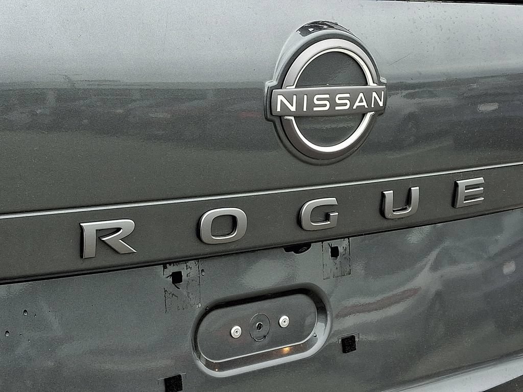 Used 2024 Nissan Rogue S AWD/4WD image 29