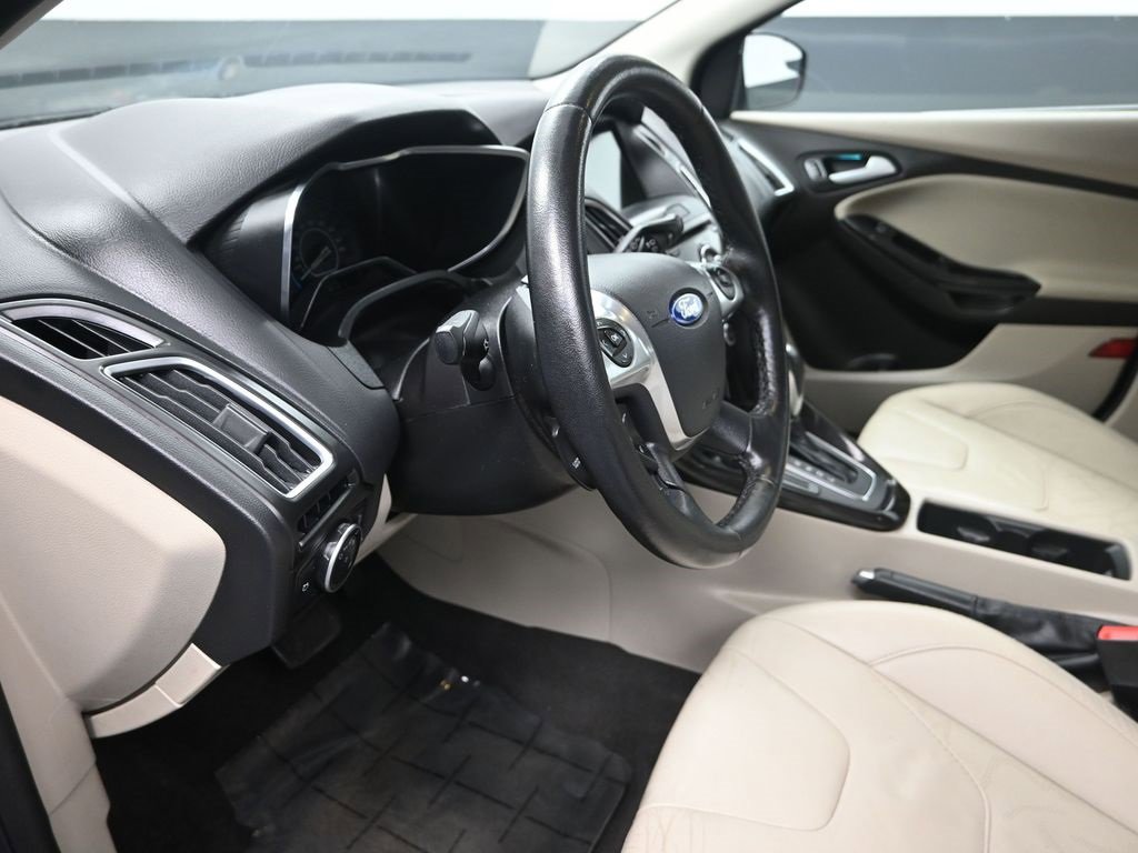 Used 2016 Ford Focus Base w/ Exterior Protection Package image 13