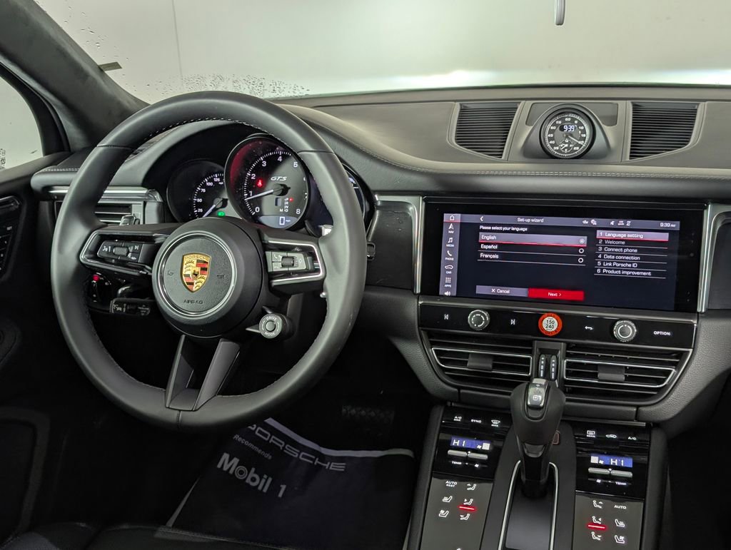 New 2026 Porsche Macan GTS image 22