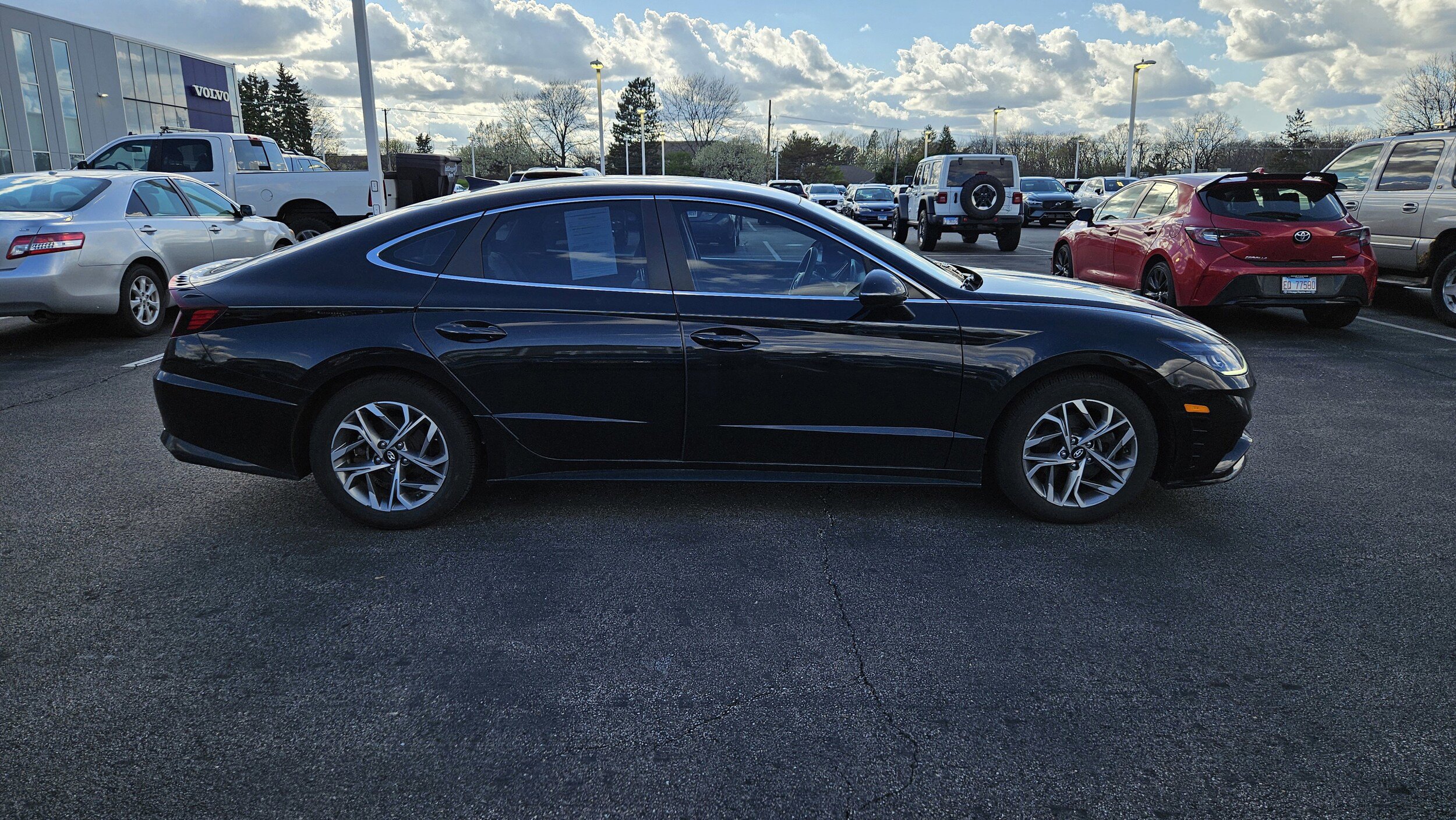 Used 2022 Hyundai Sonata SEL w/ Cargo Package FWD image 3