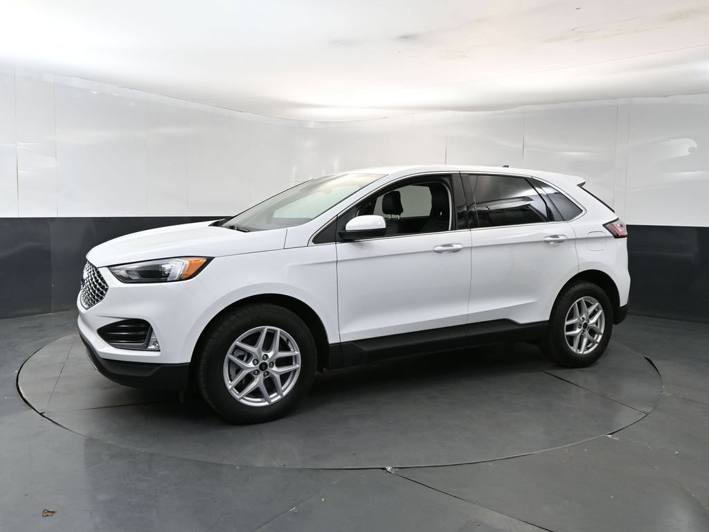 Used 2023 Ford Edge SEL w/ Convenience Package AWD/4WD image 2