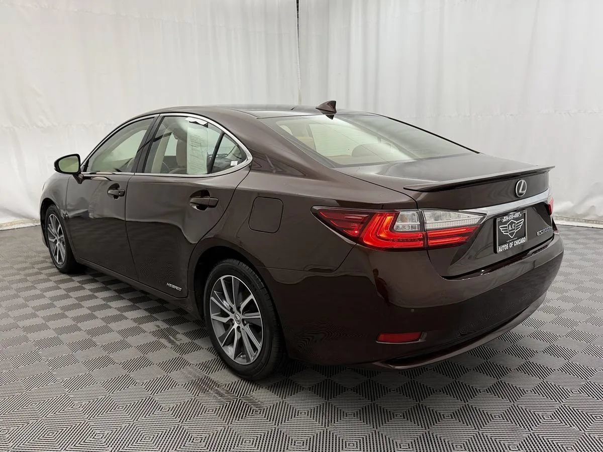Used 2018 Lexus ES 300h w/ Luxury Package FWD image 7