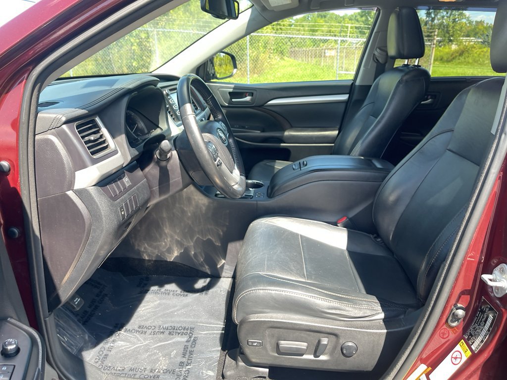 Used 2016 Toyota Highlander XLE FWD image 20