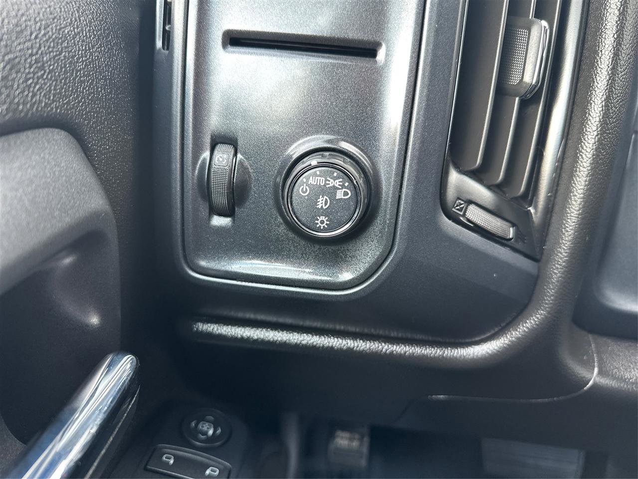 Used 2019 GMC Sierra 1500 Limited w/ Elevation Edition image 17