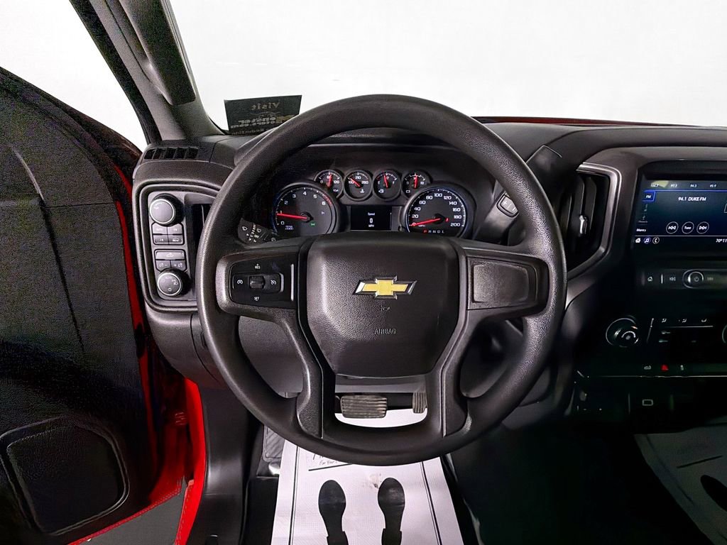 Used 2020 Chevrolet Silverado 1500 Custom w/ Custom Convenience Package AWD/4WD image 11