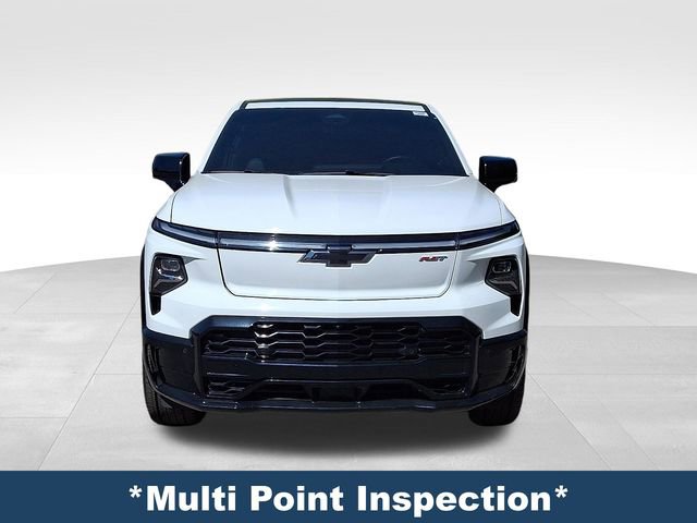 Used 2024 Chevrolet Silverado EV RST AWD/4WD image 2