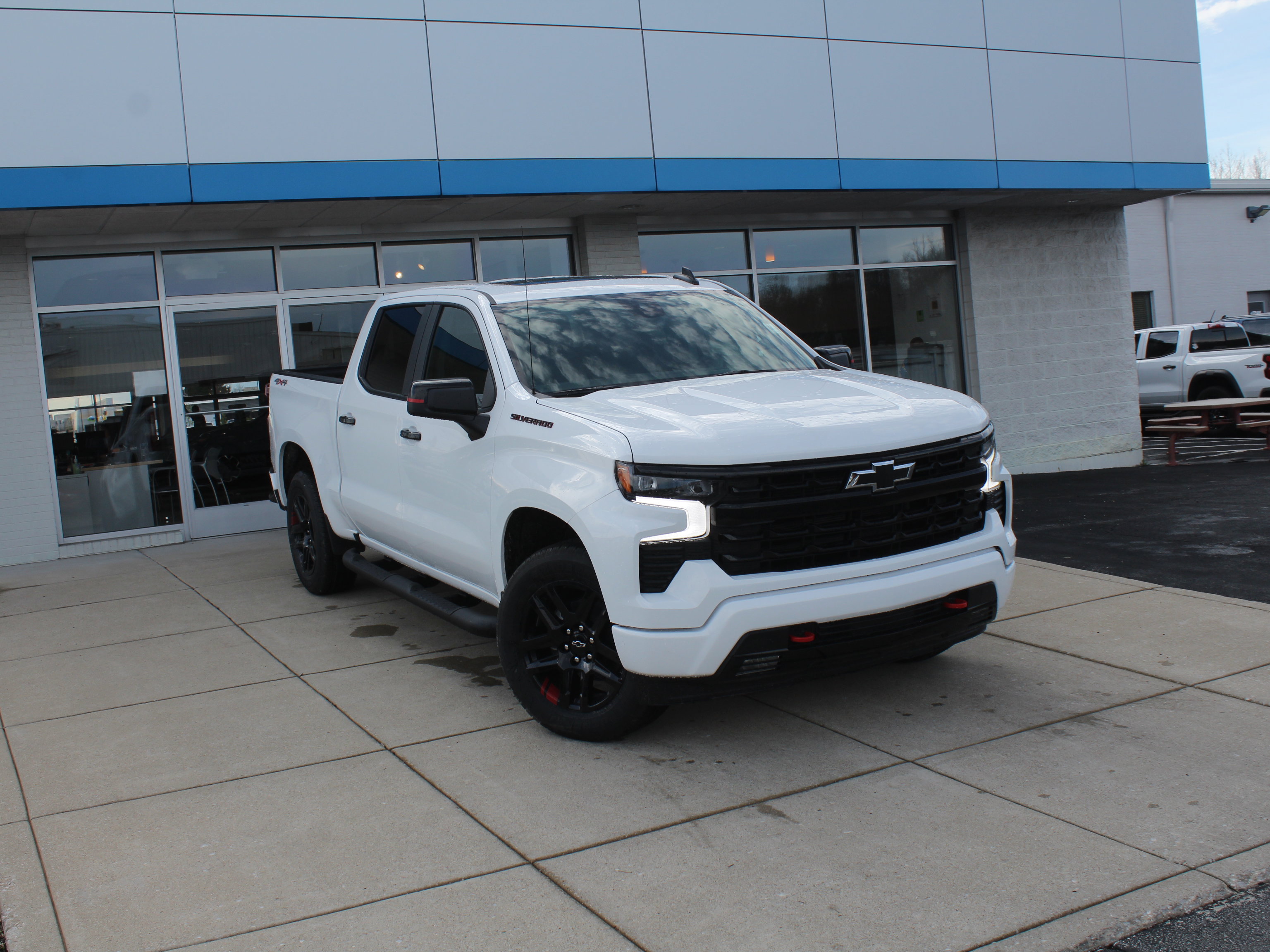 New 2026 Chevrolet Silverado 1500 RST w/ Redline Edition image 2