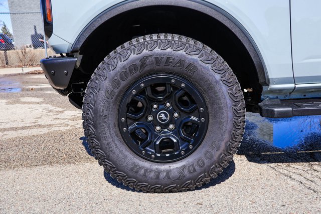 Used 2022 Ford Bronco Wildtrak image 9