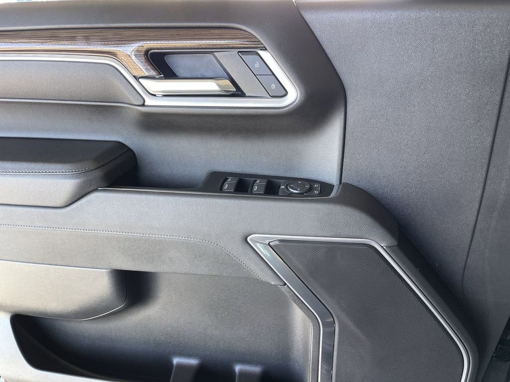 Used 2026 Chevrolet Silverado 1500 LT image 22