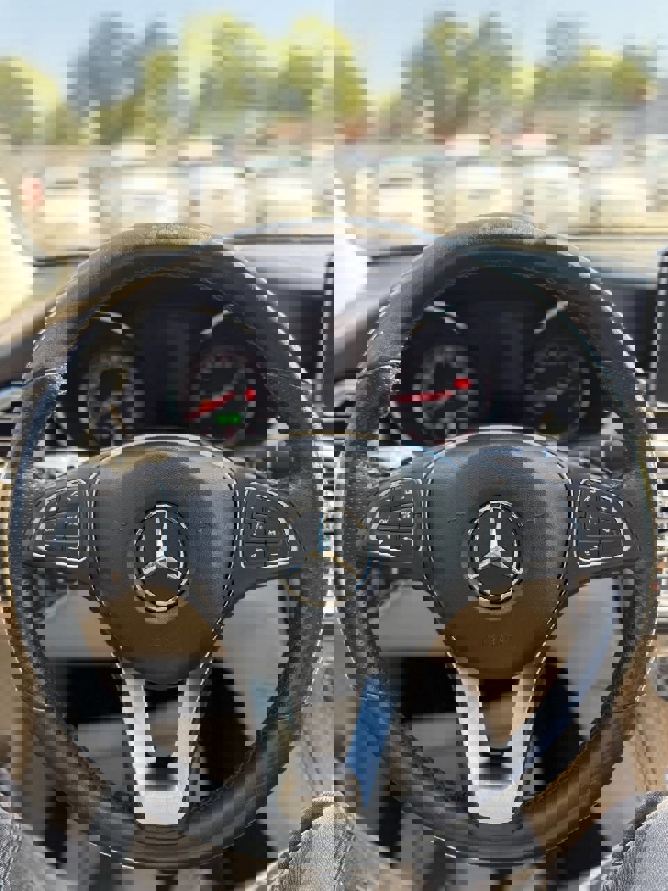 Used 2018 Mercedes-Benz GLC 300 4MATIC image 21