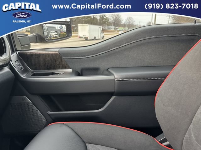 New 2026 Ford F250 Lariat w/ Black Appearance Package image 28
