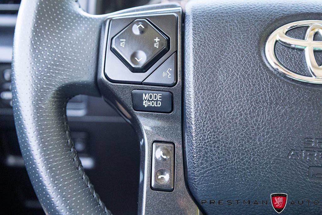 Used 2022 Toyota 4Runner TRD Off-Road Premium w/ Moonroof Package AWD/4WD image 26
