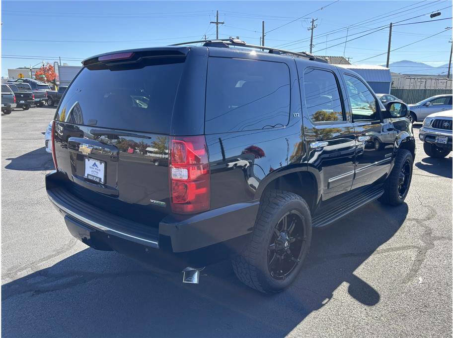 Used 2011 Chevrolet Tahoe LTZ image 5