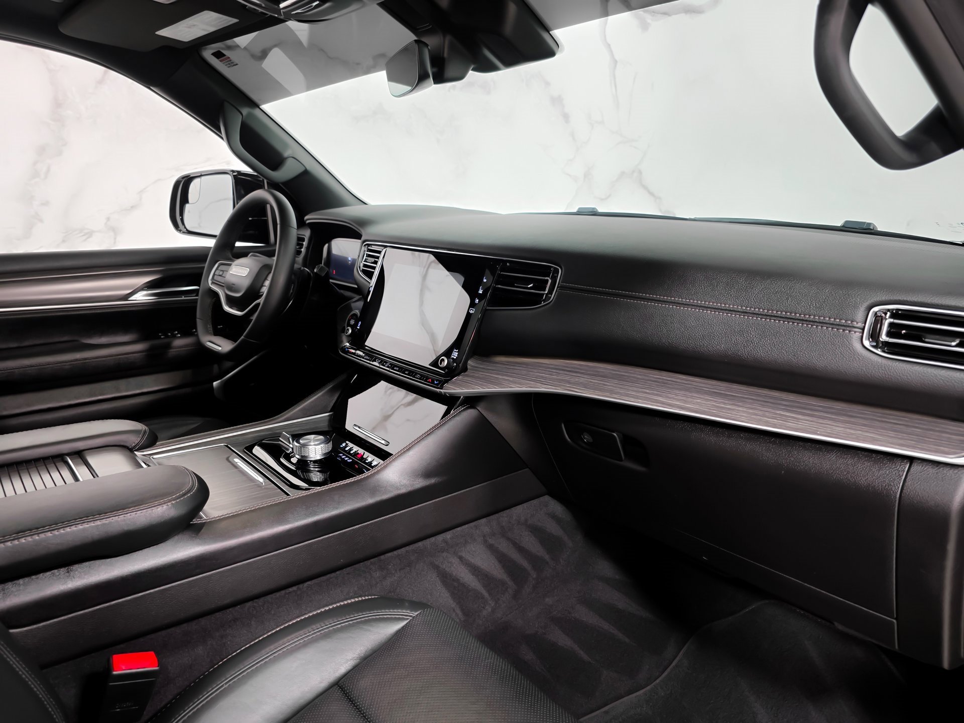 Used 2023 Jeep Wagoneer Series II w/ Premium Group I image 21