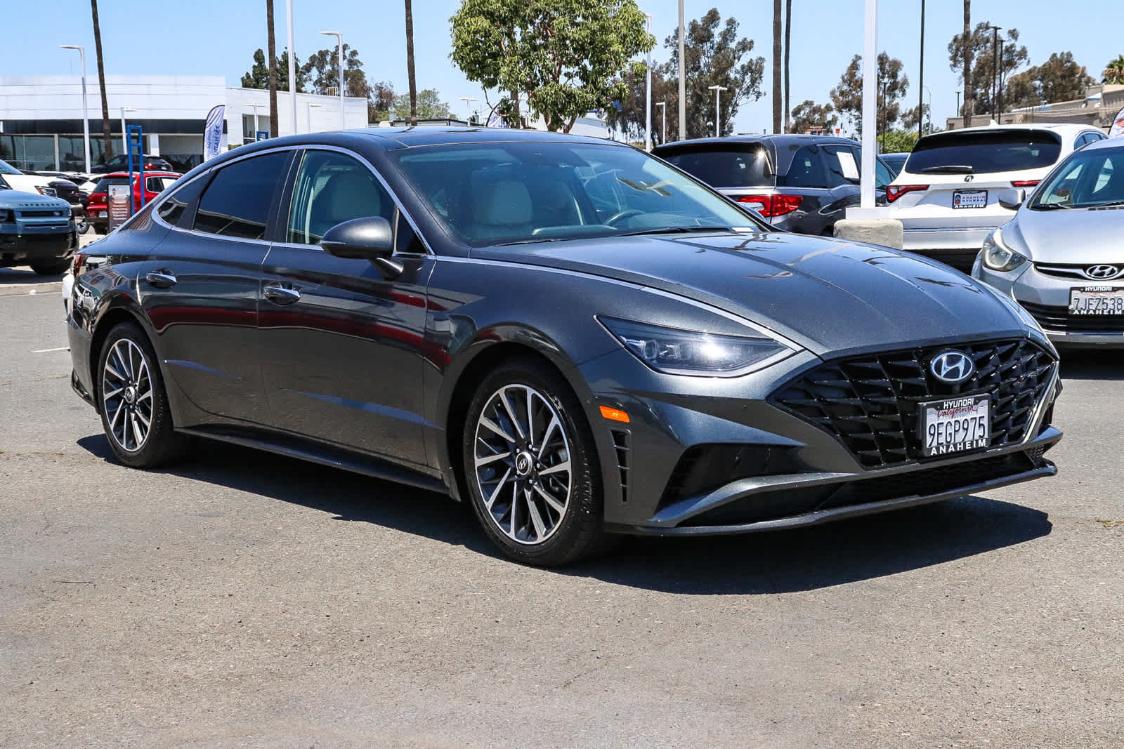 Used 2023 Hyundai Sonata Limited FWD image 3