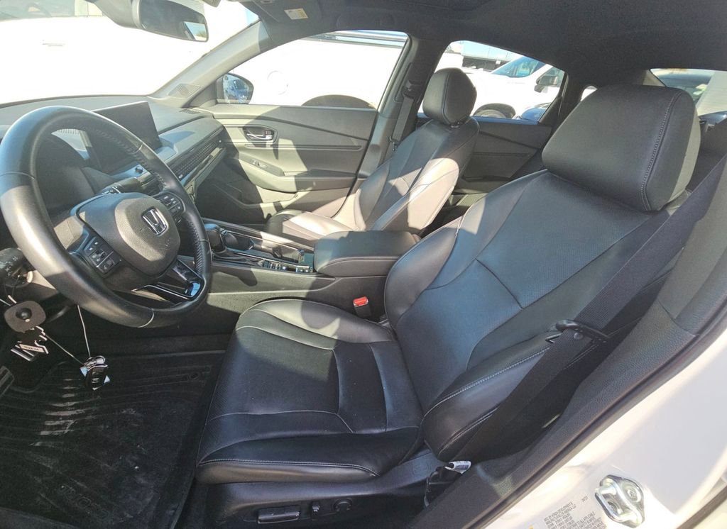 Used 2023 Honda Accord Sport image 6