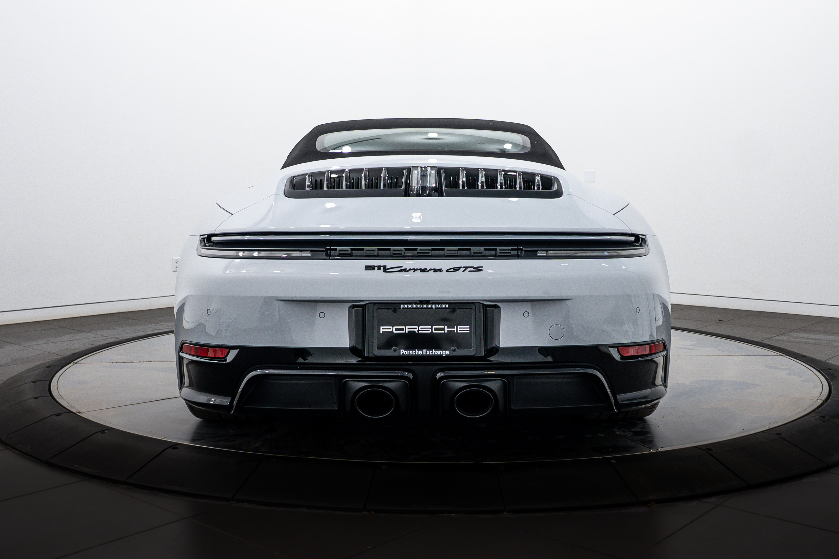 Used 2026 Porsche 911 Carrera GTS image 27