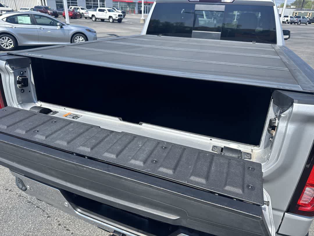 Used 2019 GMC Sierra 1500 SLT w/ SLT Premium Plus Package image 23