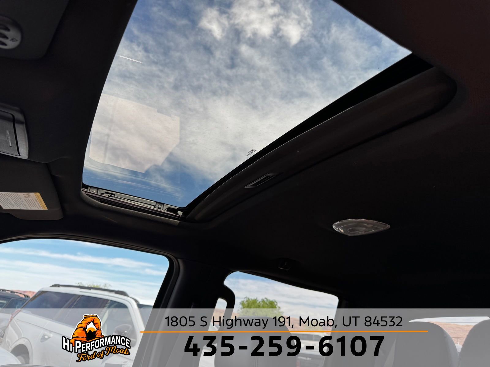 Used 2014 Ford F150 Raptor w/ Equipment Group 801A Luxury AWD/4WD image 39