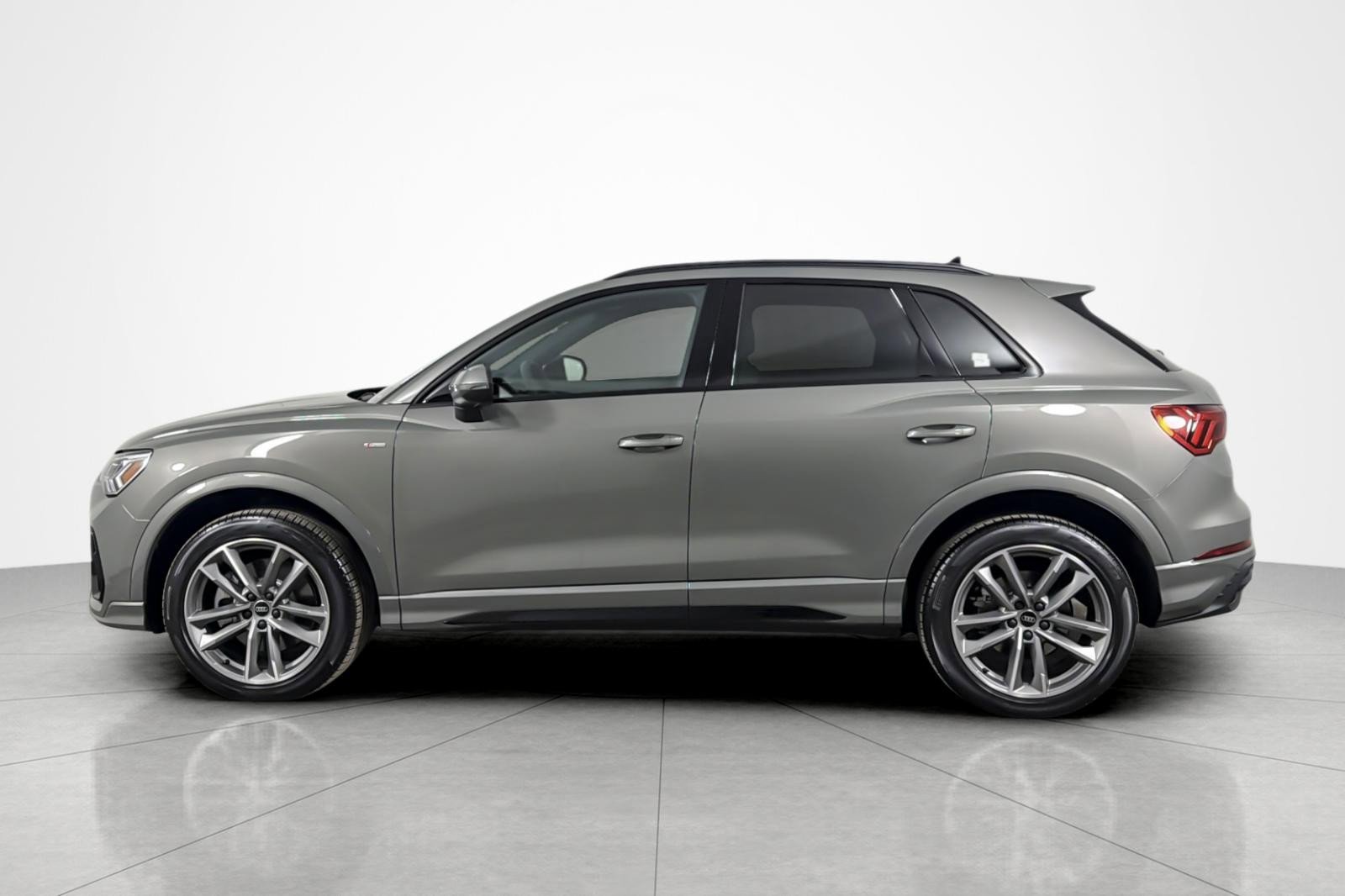 Used 2025 Audi Q3 2.0T Premium w/ Convenience Package AWD/4WD video 2