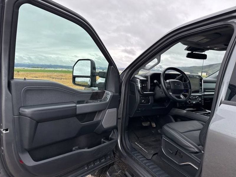 Used 2024 Ford F350 Lariat w/ Black Appearance Package AWD/4WD image 14