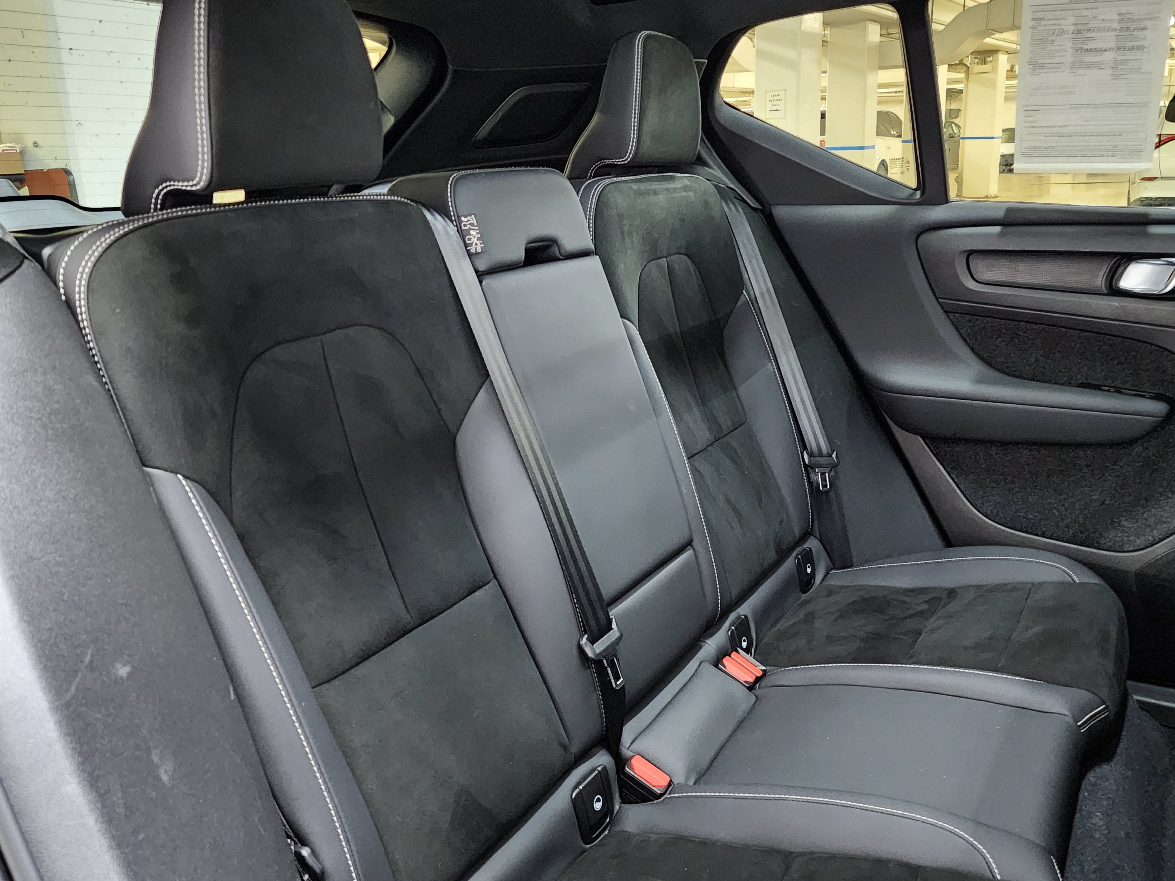 Used 2023 Volvo XC40 B5 Plus w/ Climate Package AWD/4WD image 21
