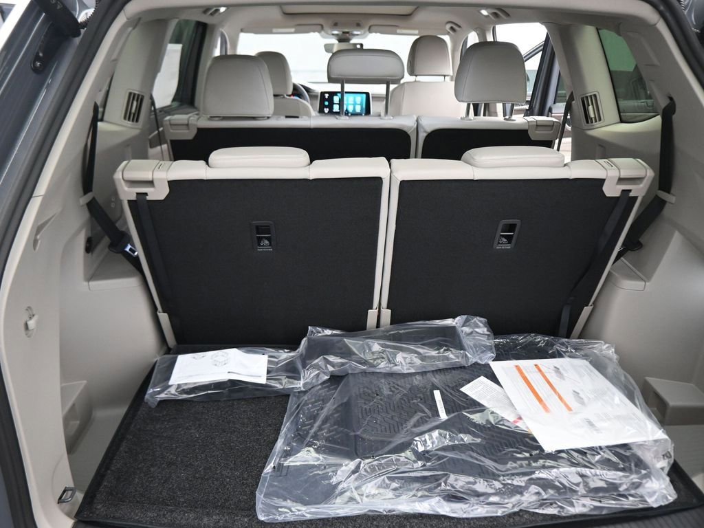 New 2026 Volkswagen Atlas SEL Premium R-Line image 39