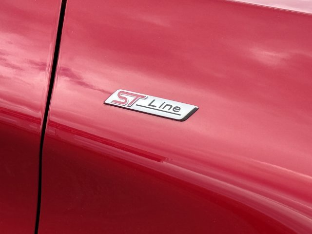 Certified 2025 Ford Explorer ST-Line w/ Premium Package AWD/4WD image 9