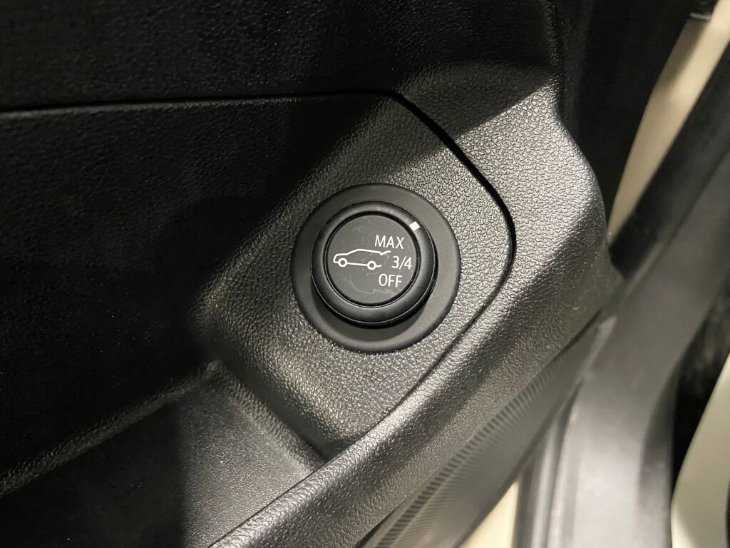 Used 2022 GMC Terrain AT4 w/ LPO, Floor Liner Package AWD/4WD image 19