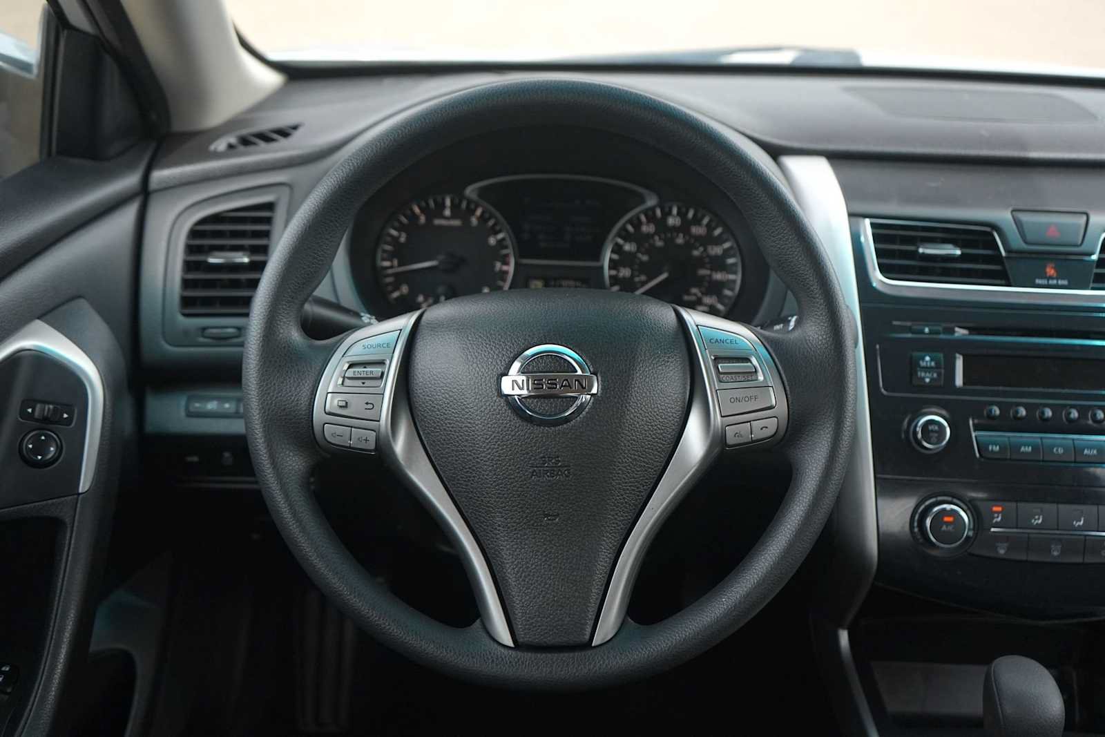 Used 2015 Nissan Altima 2.5 S w/ Power Driver Seat Package FWD image 16