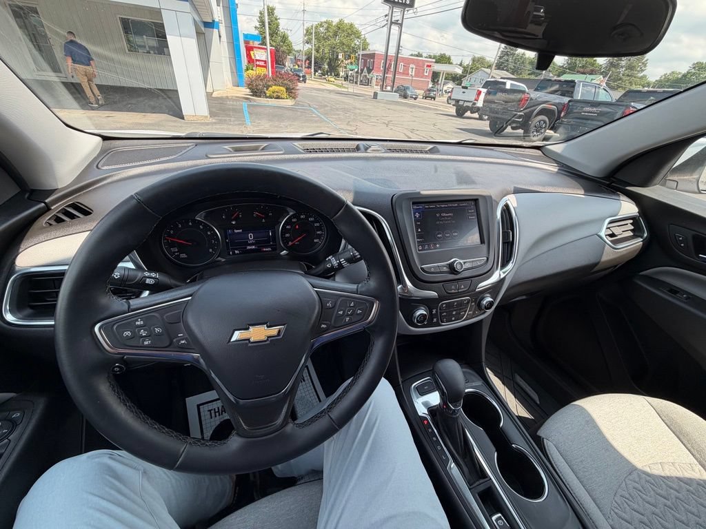 Used 2023 Chevrolet Equinox LT AWD/4WD image 11