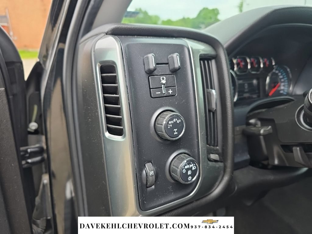 Used 2018 Chevrolet Silverado 1500 LT w/ All Star Edition AWD/4WD image 10
