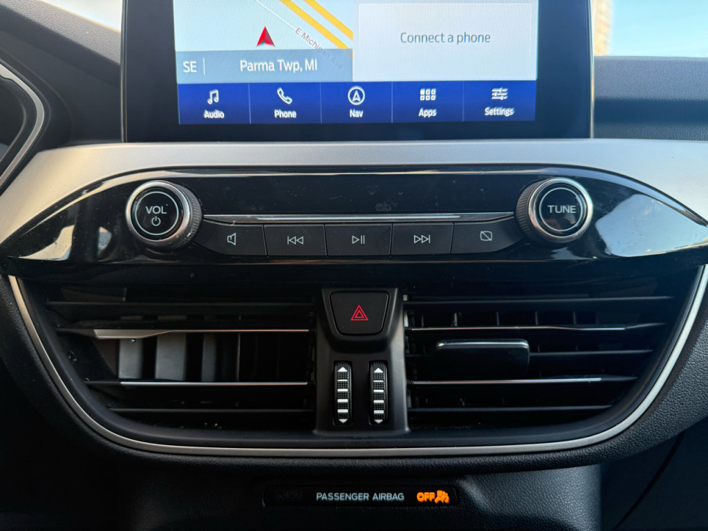 Used 2020 Ford Escape SEL image 19