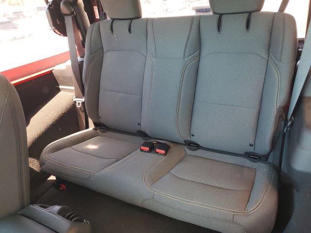Used 2025 Jeep Wrangler Sport image 28