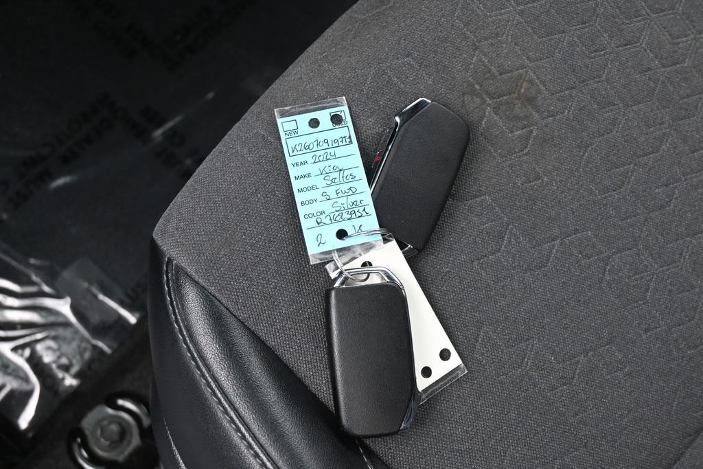 Used 2024 Kia Seltos S FWD image 19