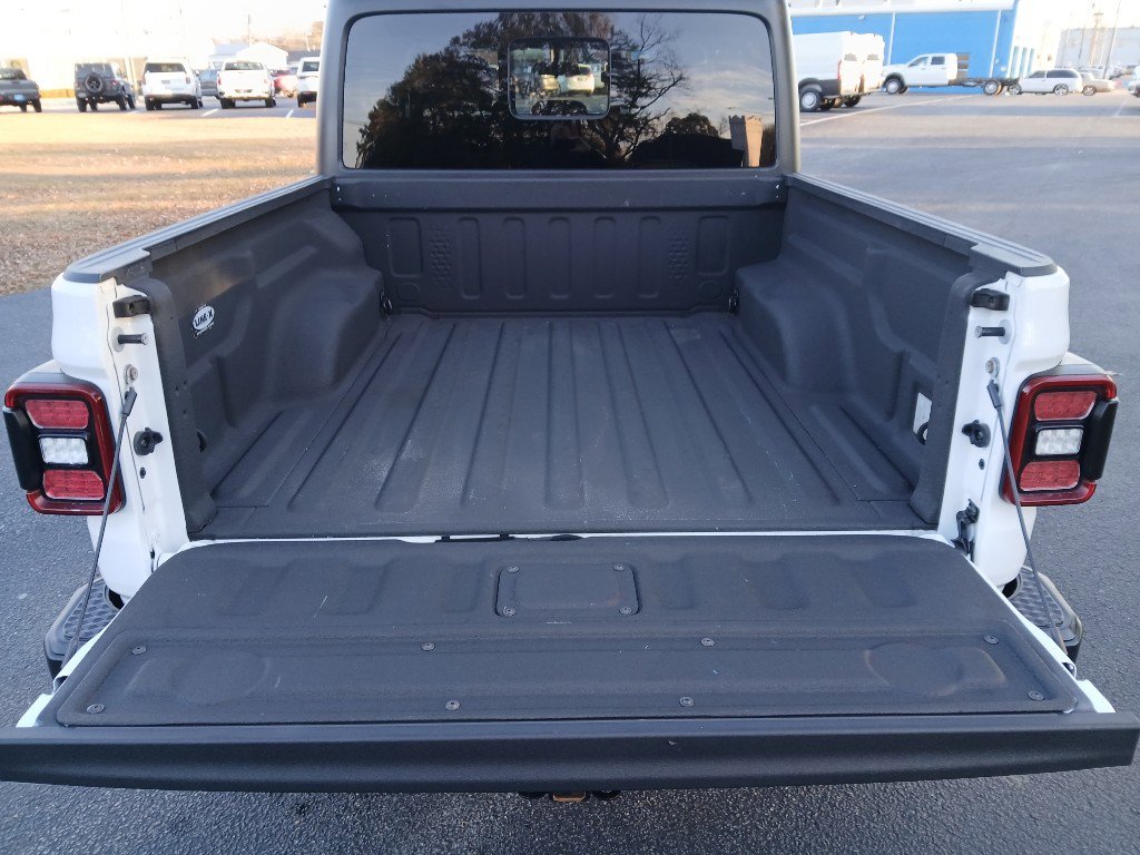 Certified 2020 Jeep Gladiator Sport w/ Quick Order Package 24S image 27