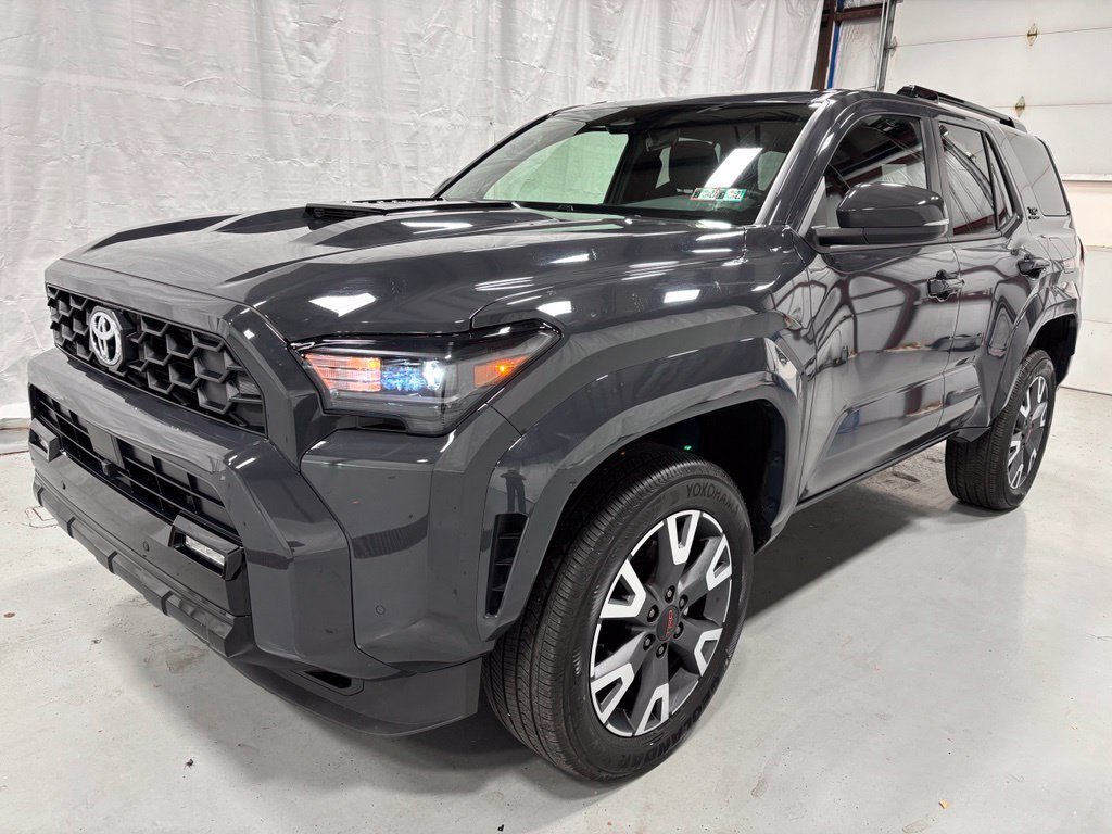 Used 2026 Toyota 4Runner TRD Sport AWD/4WD image 3